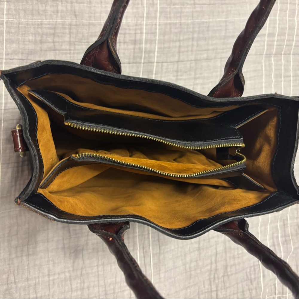 Patricia Nash Brown and Black societies bag with Black Strap - Picture 2 of 7